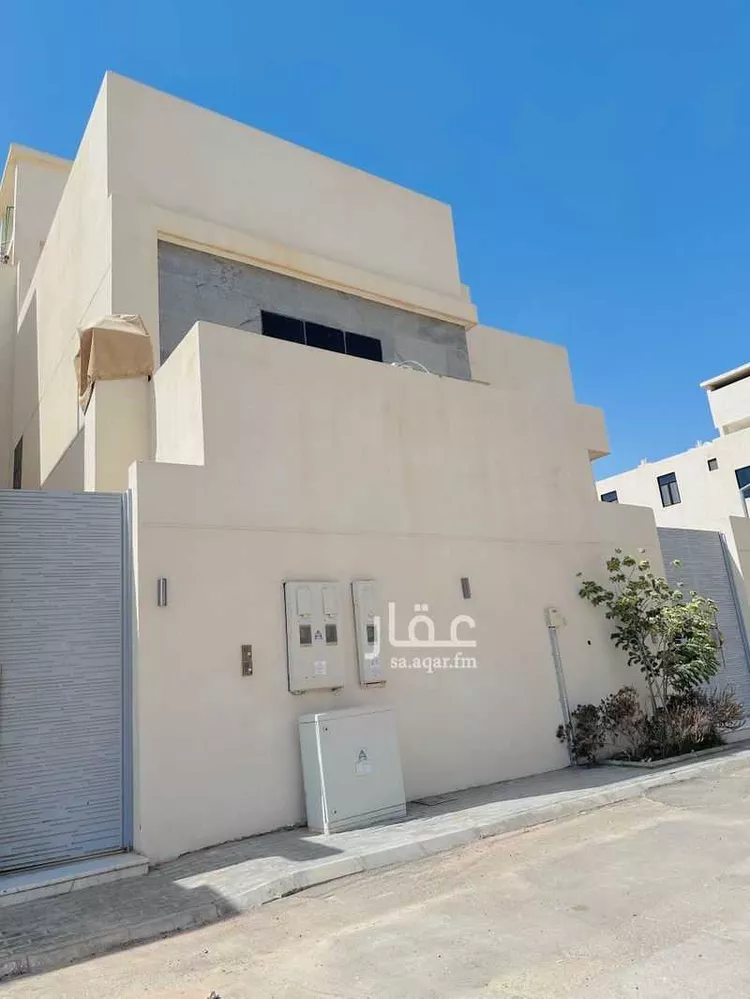فيلا للبيع في شارع محمد بن أحمد الفاسي, حي المهدية, مدينة الرياض, منطقة الرياض صورة 5