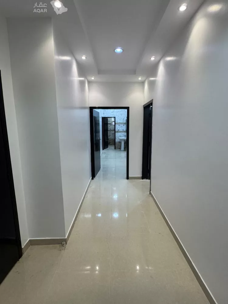شقة للإيجار في شارع علي بن بسطام, حي المهدية, مدينة الرياض, منطقة الرياض 8