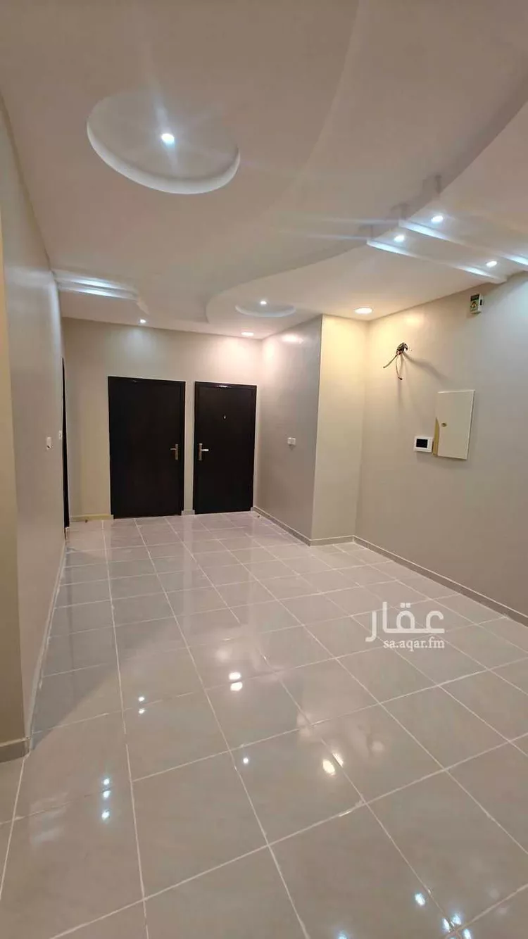 شقة للإيجار في شارع عرفطه ابن الحباب ابن حبيب الازدي ، حي الفلاح ، ينبع ، ينبع