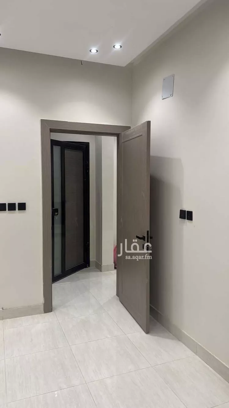 دور للبيع في شارع القصيم, حي الصواري, مدينة الخبر, المنطقة الشرقية صورة 4