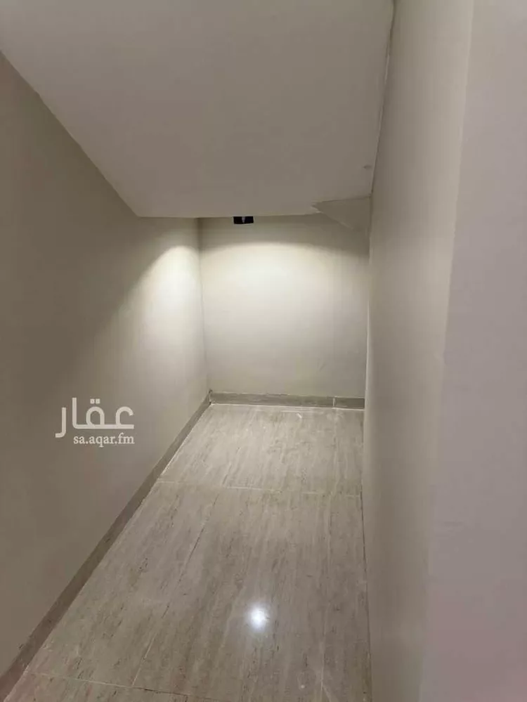 فيلا للبيع في شارع عبدالرحمن ابن كعب الانصاري, حي اللؤلؤ, مدينة الخبر, المنطقة الشرقية 9