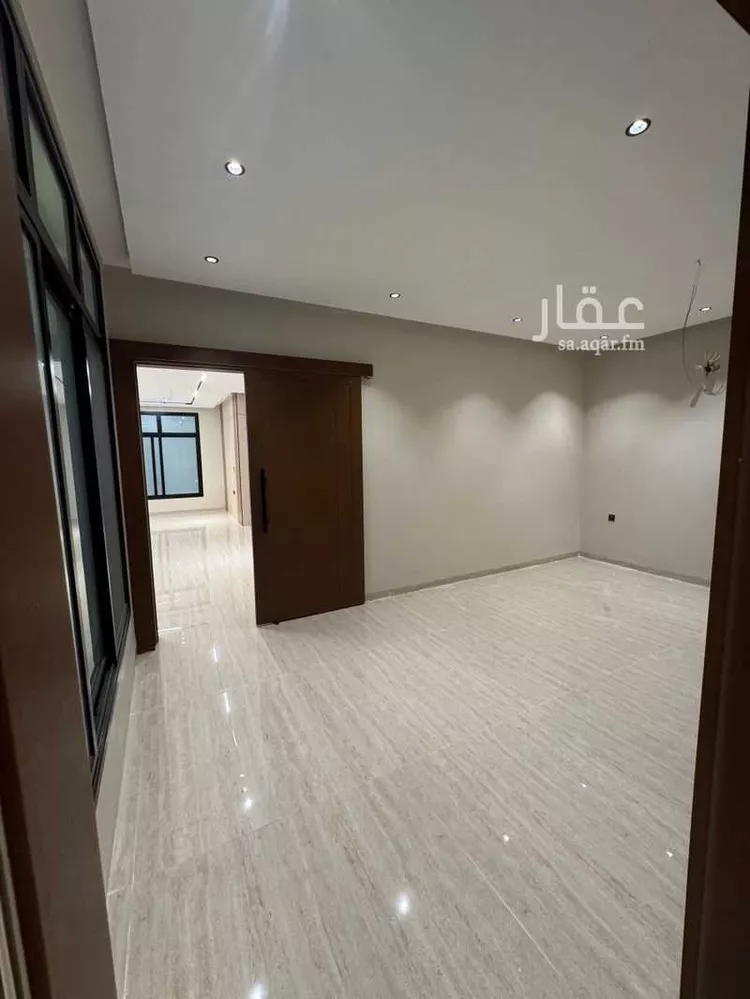 فيلا للبيع في شارع عبدالرحمن ابن كعب الانصاري, حي اللؤلؤ, مدينة الخبر, المنطقة الشرقية 6