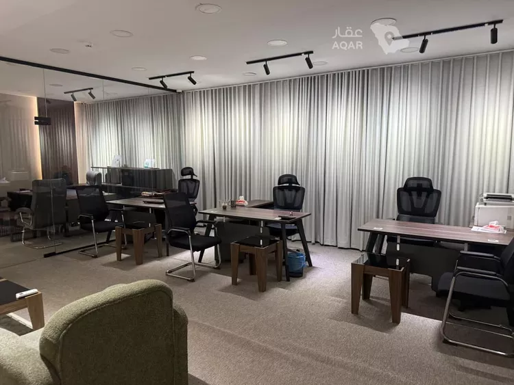 Commercial Office for Rent in Riyadh As Suwaidi Al Gharabi 6