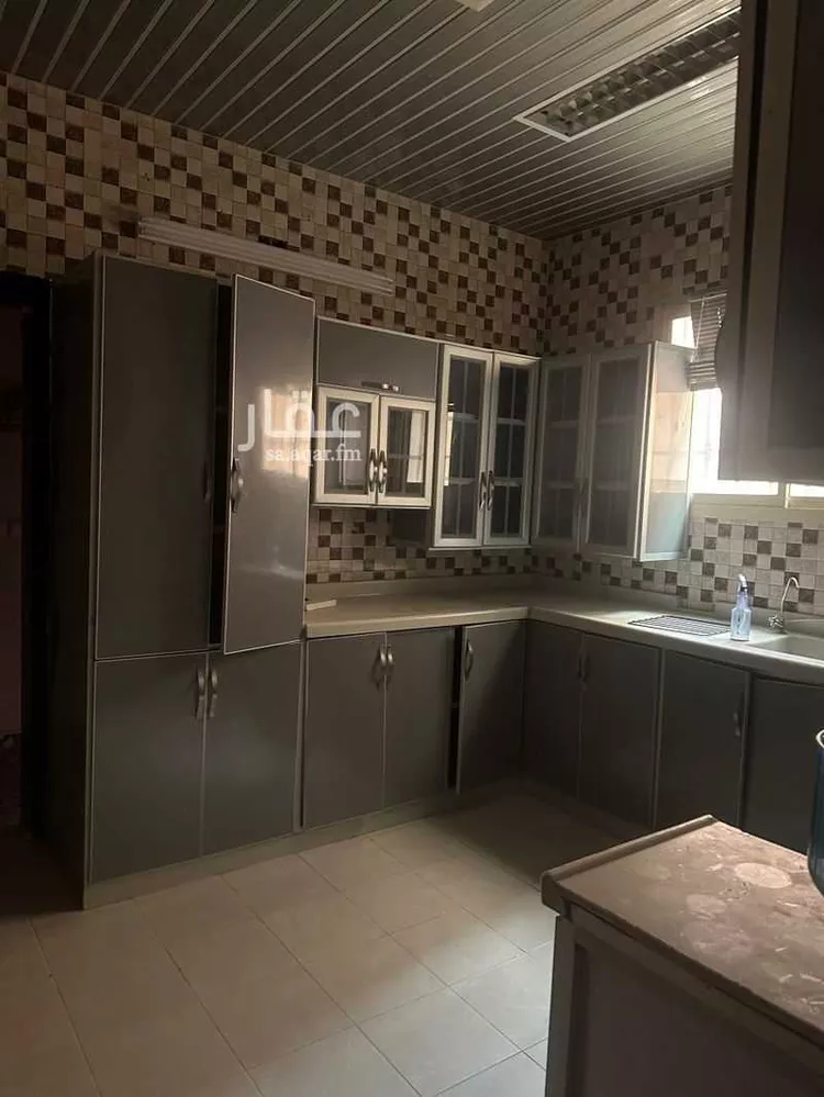 فيلا للإيجار في شارع مدركه, حي ظهرة لبن, مدينة الرياض, منطقة الرياض صورة 2
