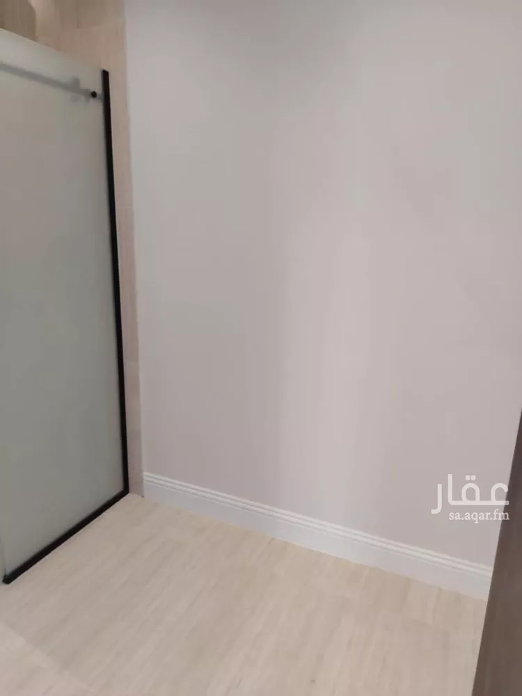 فيلا للبيع في شارع يوسف الشافعي, حي العارض, مدينة الرياض, منطقة الرياض صورة 3