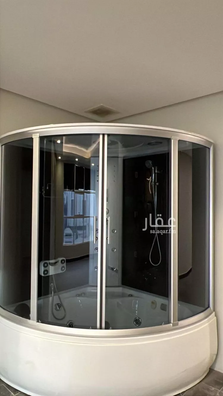 فيلا للبيع في شارع علي الهندي, حي العارض, مدينة الرياض, منطقة الرياض 8