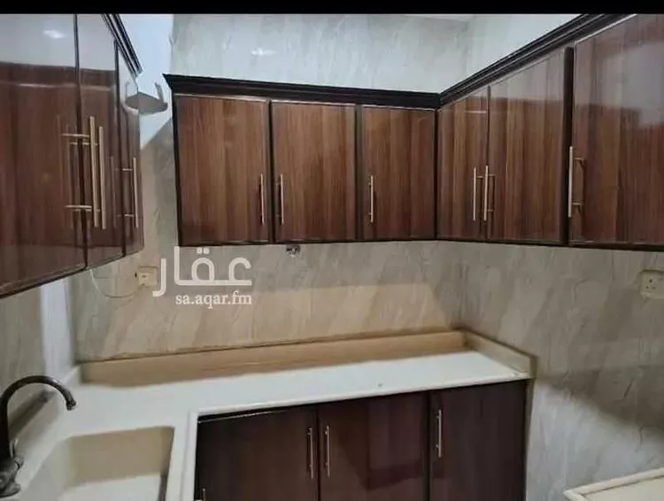 عمارة للإيجار في شارع خالد بن سعيد بن العاص, حي القادسية, مدينة الدمام, المنطقة الشرقية صورة 3