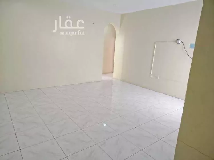 عمارة للإيجار في شارع طريق الملك فهد بن عبدالعزيز, حي مخطط الإتصالات, مدينة الدمام, المنطقة الشرقية صورة 2