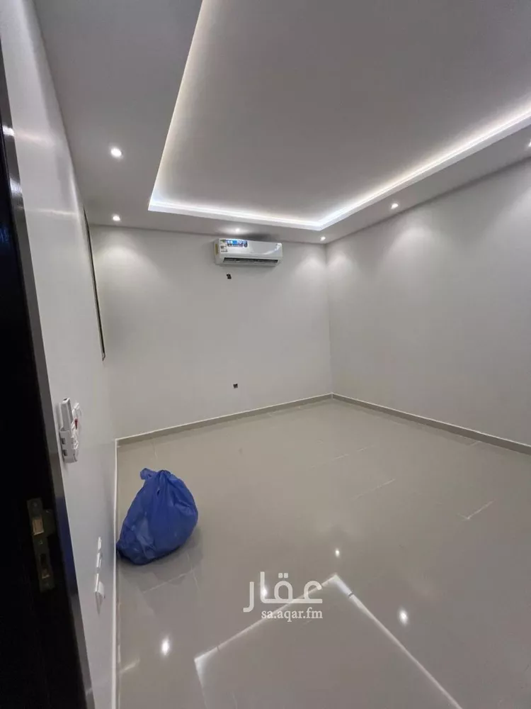 شقة للإيجار في شارع محمد بن عوجان, حي الحزم, مدينة الرياض, منطقة الرياض صورة 3
