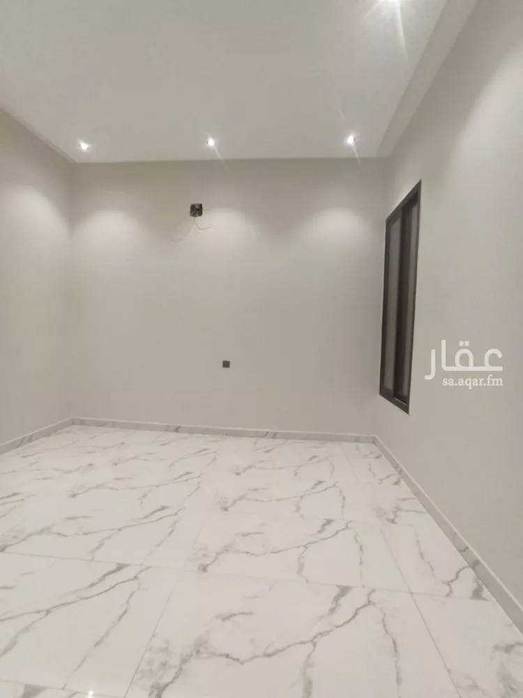 Floor for Sale in Riyadh Tuwaiq صورة 4