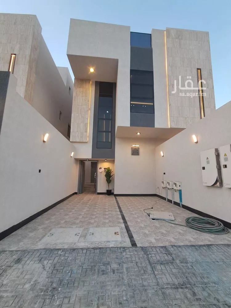 دور للبيع في شارع محمود الجويني, حي طويق, مدينة الرياض, منطقة الرياض 1 صورة