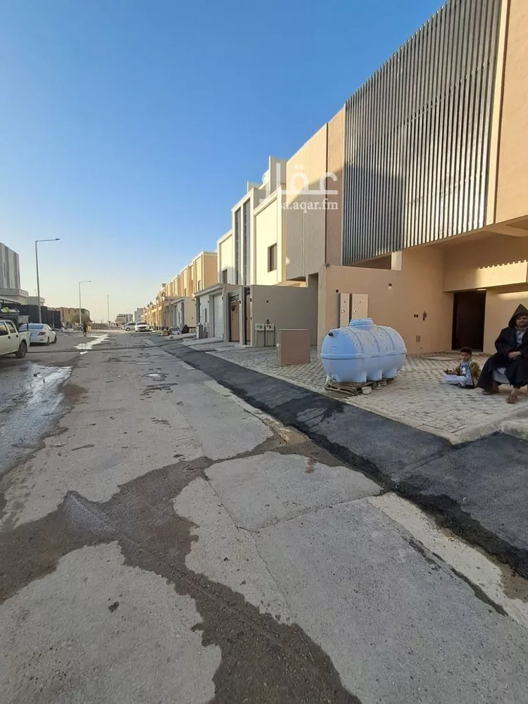 دور للبيع في شارع الحليفة, حي ديراب, مدينة الرياض, منطقة الرياض صورة 2