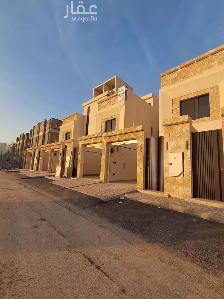 دور للبيع في شارع الحلية, حي ديراب, مدينة الرياض, منطقة الرياض صورة 2