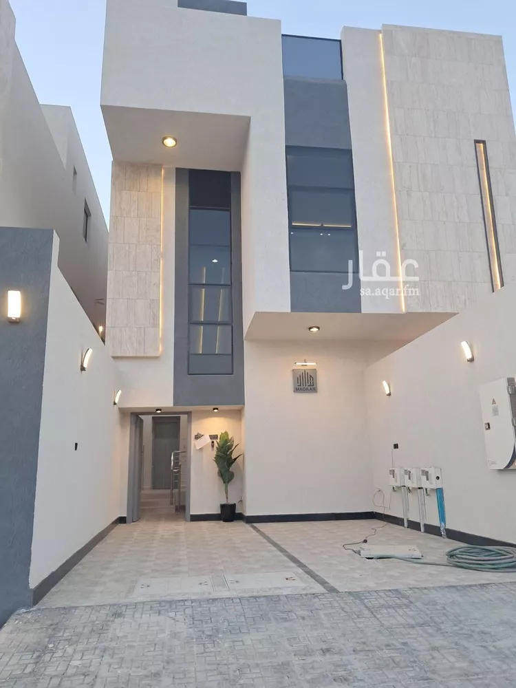دور للبيع في شارع محمود الجويني, حي طويق, مدينة الرياض, منطقة الرياض صورة 3