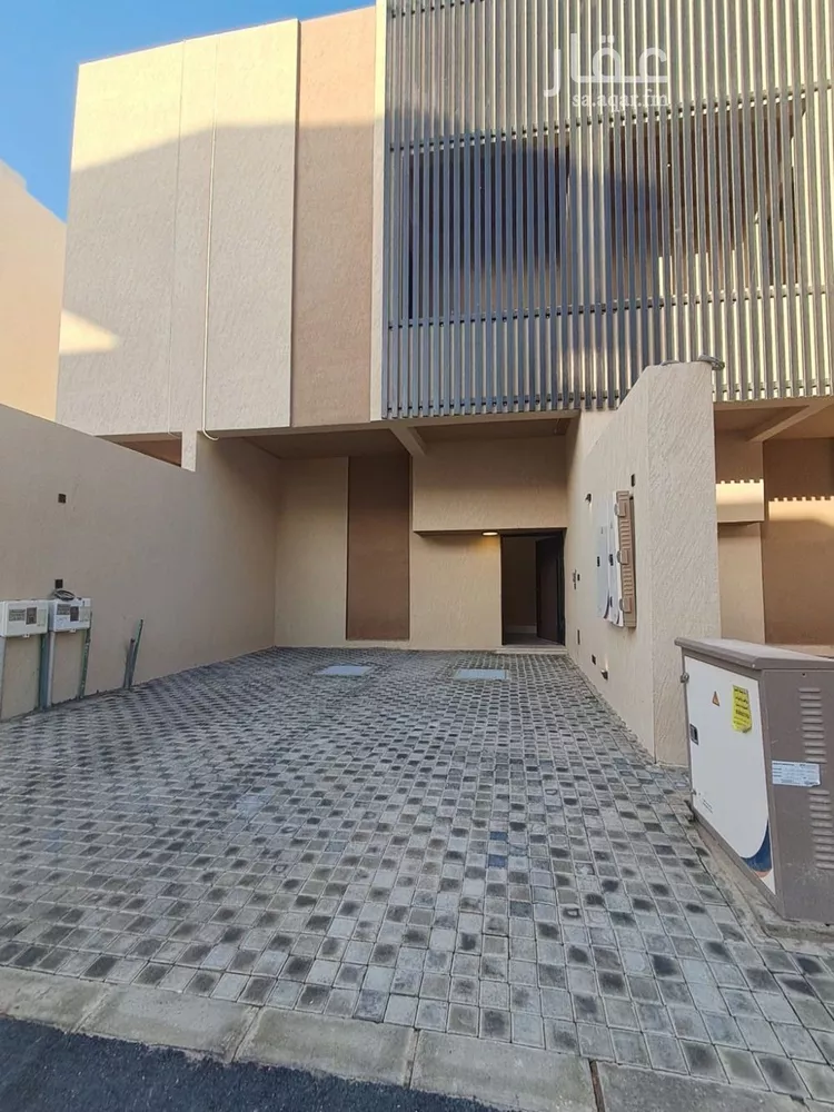 دور للبيع في شارع الحليفة, حي ديراب, مدينة الرياض, منطقة الرياض 1 صورة
