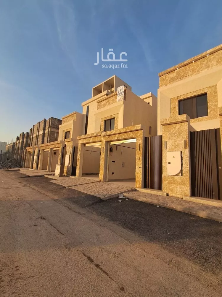 دور للبيع في شارع الحكمان, حي ديراب, مدينة الرياض, منطقة الرياض صورة 4