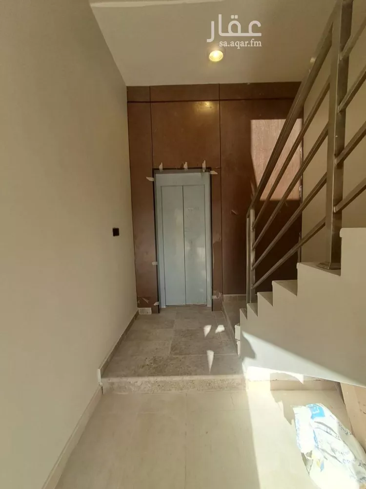 Floor for Sale in Riyadh Dhahrat Namar صورة 3