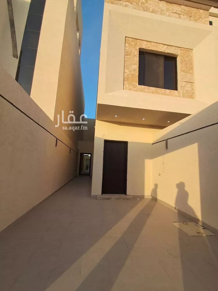 دور للبيع في شارع الحلية, حي ديراب, مدينة الرياض, منطقة الرياض