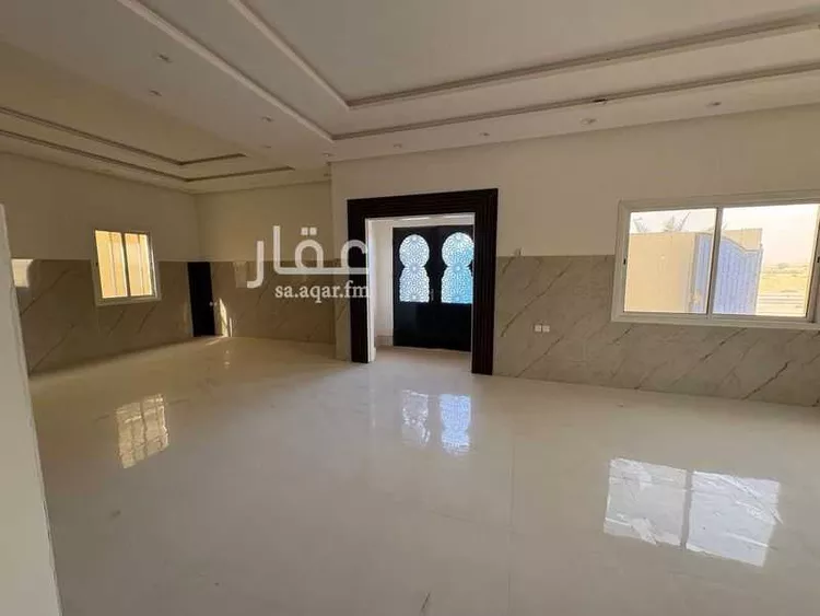 فيلا للإيجار في شارع الملك خالد بن عبد العزيز ، العيينة ، الدرعية صورة 5