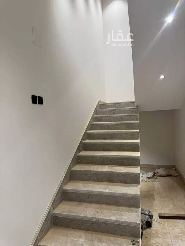 دور للبيع في شارع رقم 561, حي النرجس, مدينة الرياض, منطقة الرياض 7