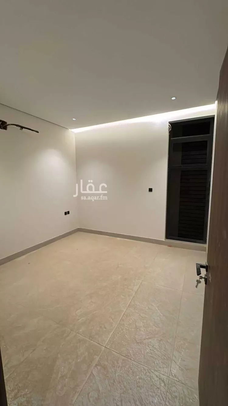 دور للبيع في شارع رقم 561, حي النرجس, مدينة الرياض, منطقة الرياض صورة 2