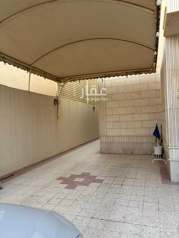 فيلا للبيع في شارع العقدة, حي السلام, مدينة الرياض, منطقة الرياض 13
