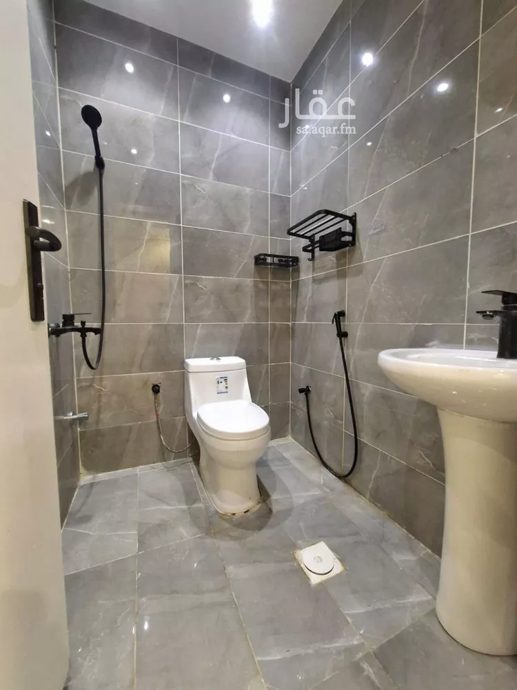 شقة للإيجار في شارع الحسن بن علي, حي الروضة, مدينة الرياض, منطقة الرياض 18