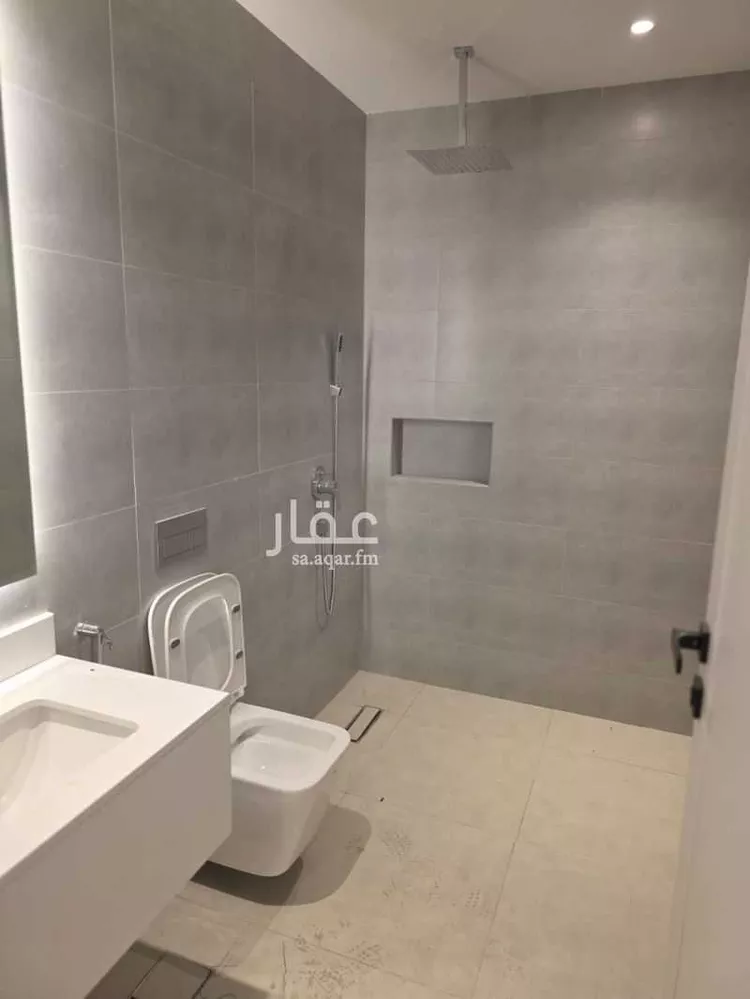 شقة للإيجار في شارع 10656961, حي البحر, مدينة الخبر, المنطقة الشرقية صورة 2