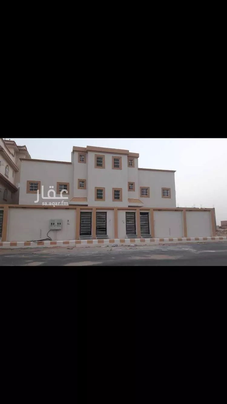 عمارة للبيع في شارع الرياض ، شرورة ، شرورة