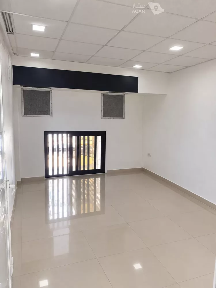 محل للإيجار في شارع انس بن مالك, حي الملقا, مدينة الرياض, منطقة الرياض صورة 4