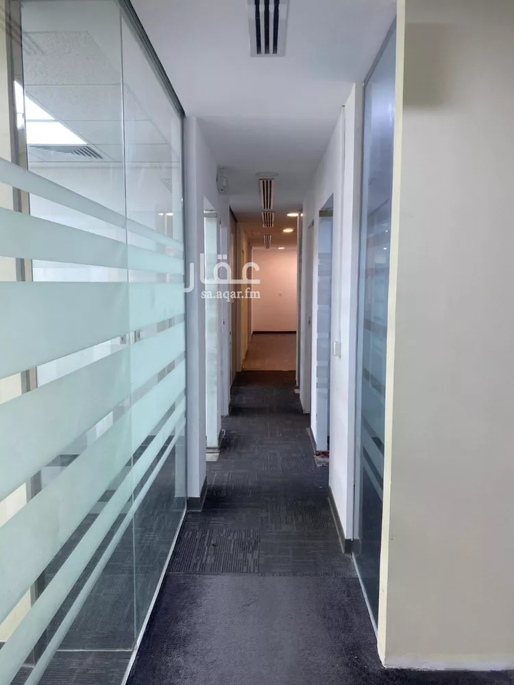 Commercial Office for Rent in Riyadh Al Malqa صورة 3