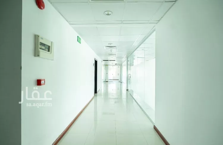 مكتب تجاري للإيجار في شارع انس بن مالك, حي الملقا, مدينة الرياض, منطقة الرياض صورة 3
