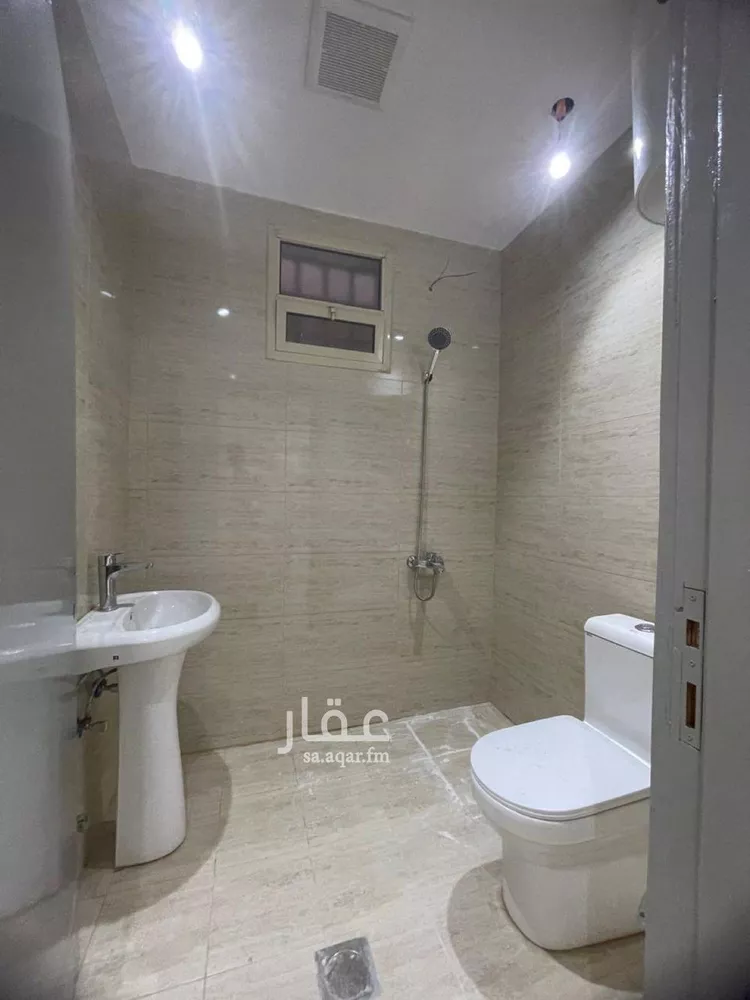 شقة للإيجار في شارع يثرب, حي بدر, مدينة الرياض, منطقة الرياض 6