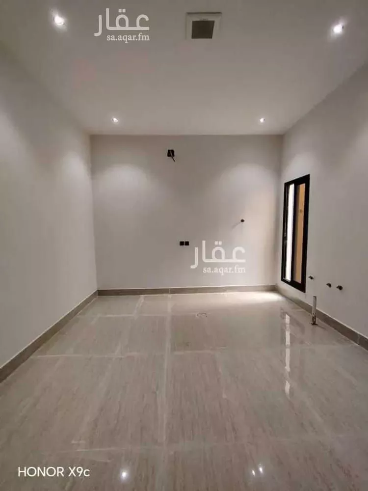 فيلا للبيع في شارع الصدف ، حي طويق ، الرياض ، منطقة الرياض 1 صورة