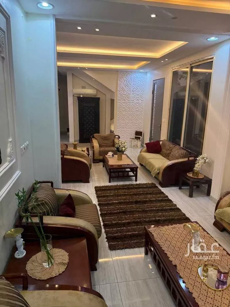 فيلا للبيع في شارع الميدان بن صخر, حي الرمال, مدينة الرياض, منطقة الرياض 6