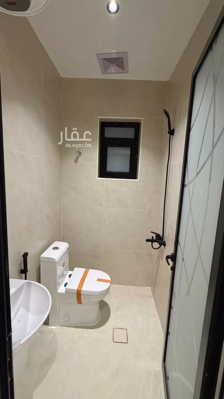 استوديو للإيجار في شارع 1 ، حي الحمراء ، الخبر ، الخبر