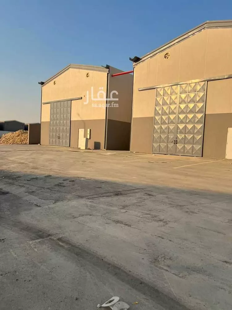 مستودع للإيجار في شارع المديفع, حي طيبة, مدينة الرياض, منطقة الرياض