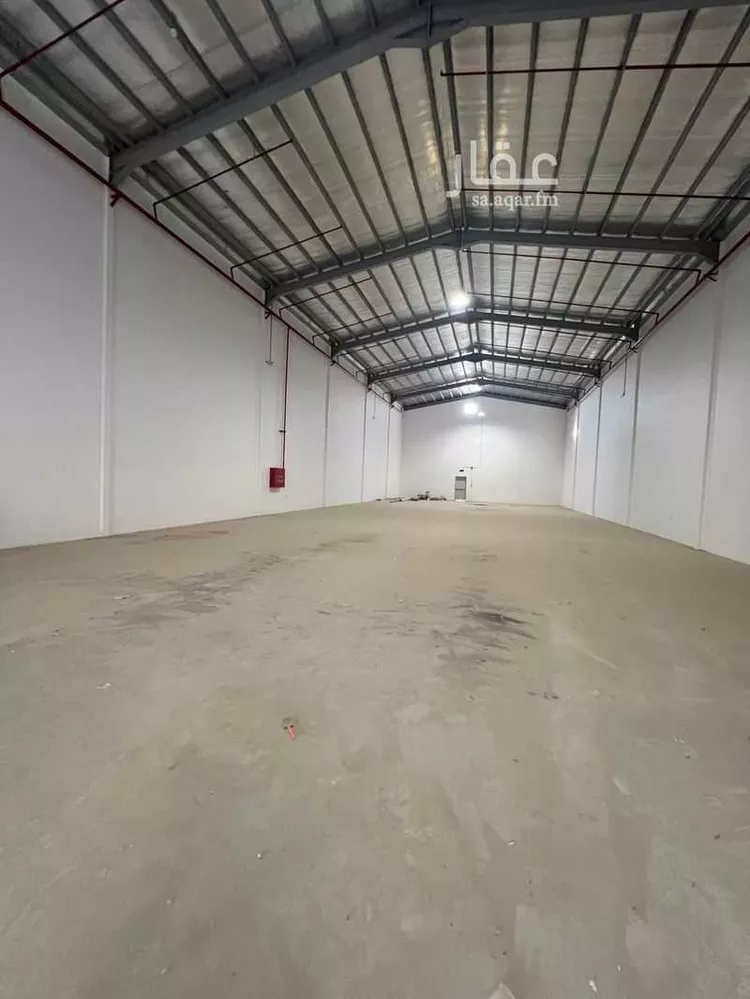 مستودع للإيجار في شارع المديفع, حي طيبة, مدينة الرياض, منطقة الرياض 7