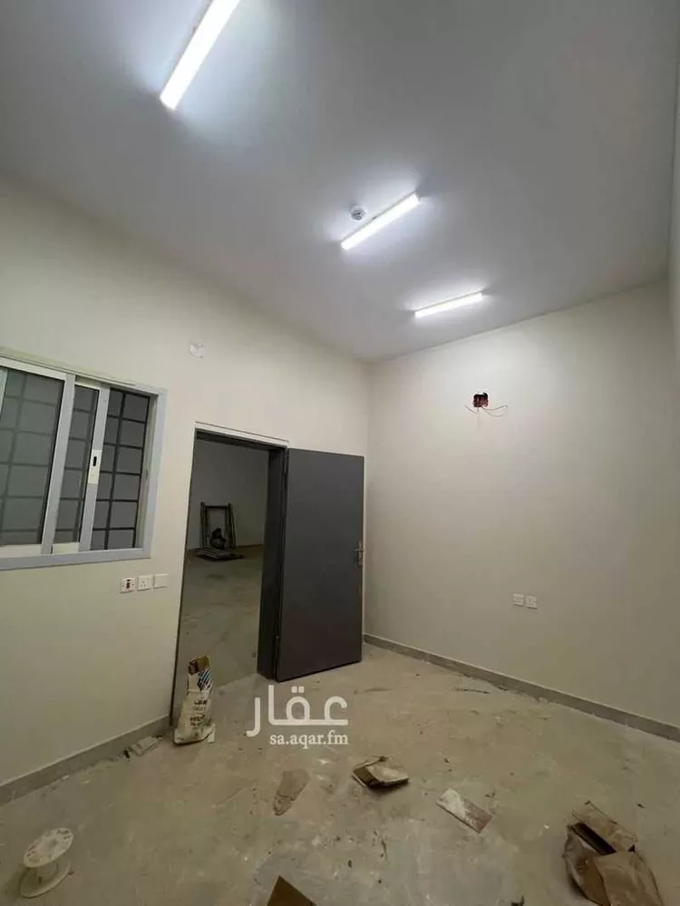 مستودع للإيجار في شارع المديفع, حي طيبة, مدينة الرياض, منطقة الرياض 10
