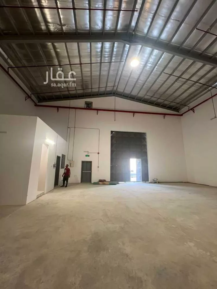 مستودع للإيجار في شارع المديفع, حي طيبة, مدينة الرياض, منطقة الرياض 11