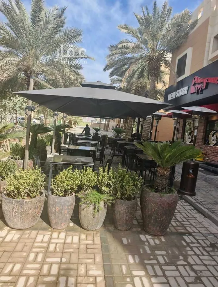 محل للإيجار في شارع طريق عثمان بن عفان, حي الملك عبدالله, مدينة الرياض, منطقة الرياض صورة 3