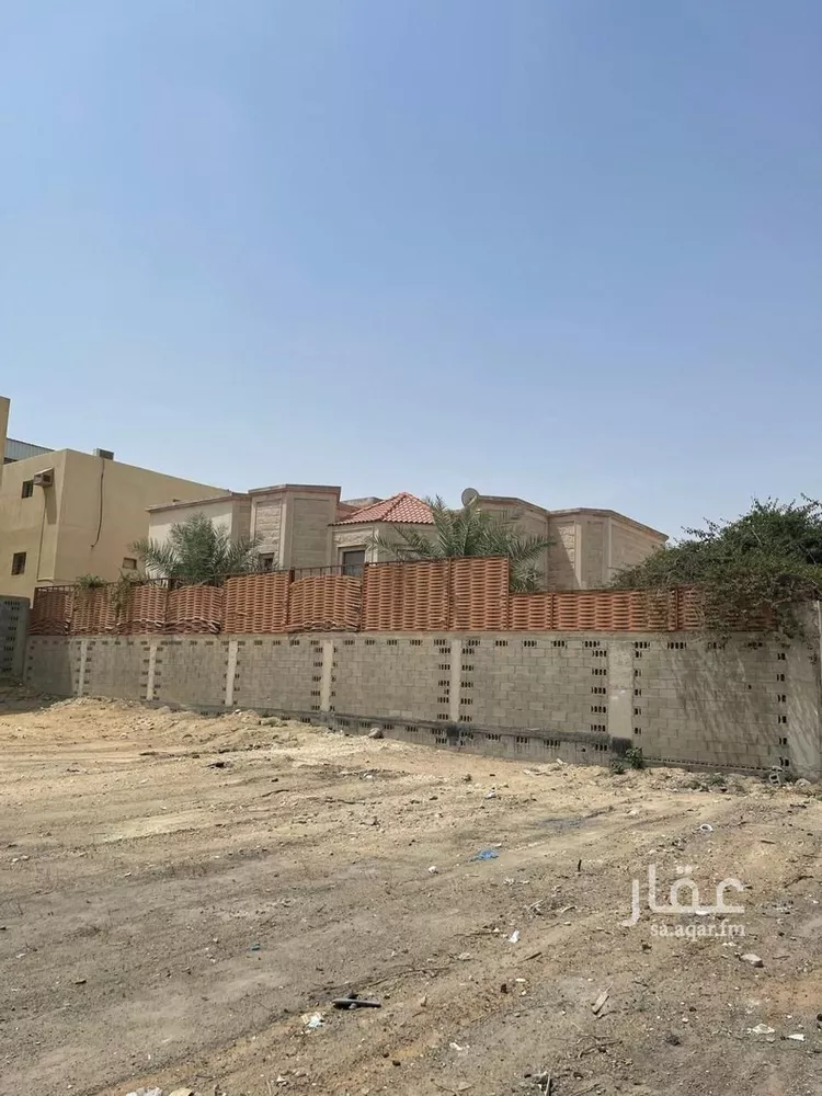 فيلا للبيع في شارع ابو احمد العسال, حي الندى, مدينة الدمام, المنطقة الشرقية صورة 4
