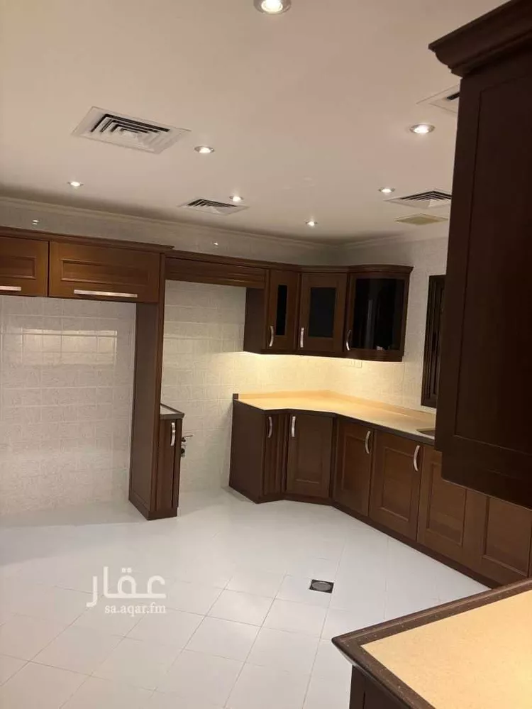 فيلا للبيع في شارع الليلك, حي المنتزة, مدينة الدمام, المنطقة الشرقية 12
