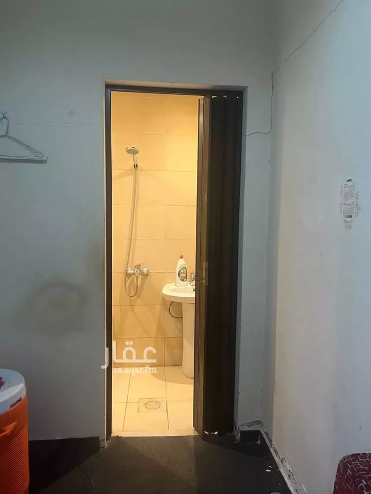 غرفة للإيجار في شارع رقم 344 ، حي القيروان ، الرياض ، منطقة الرياض صورة 3