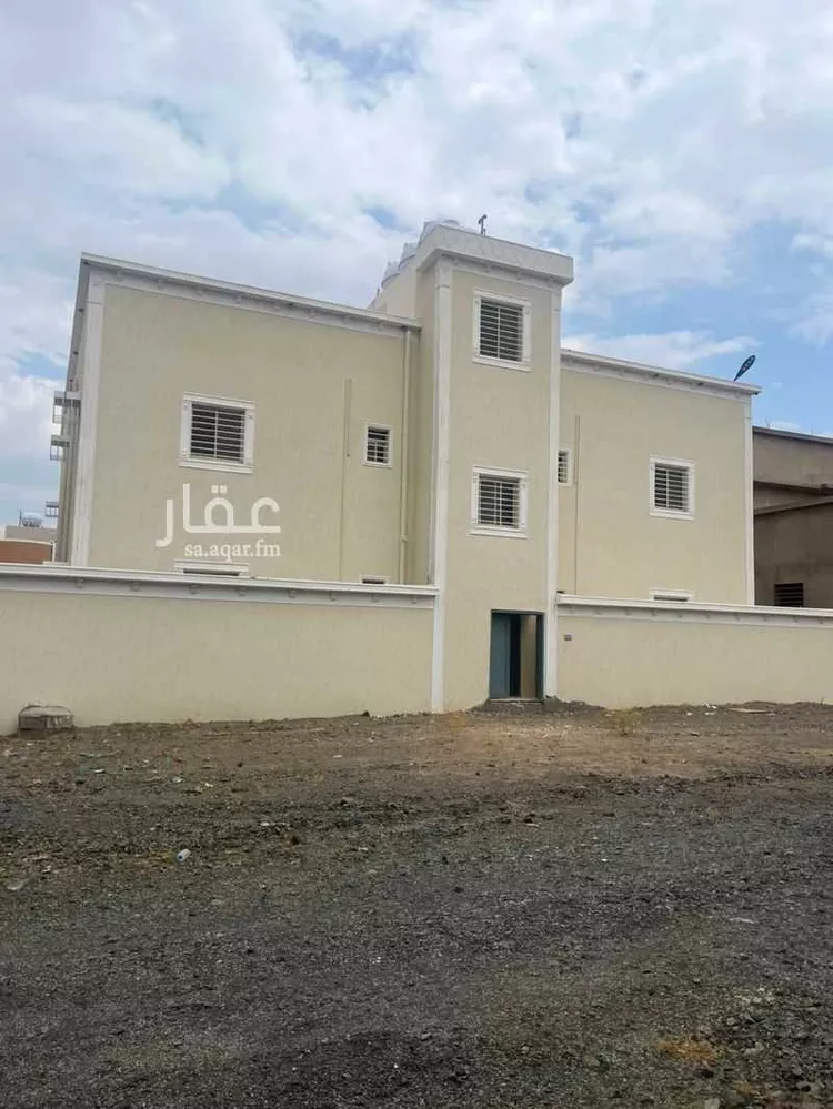 Building for Sale in Najran Al Hudn