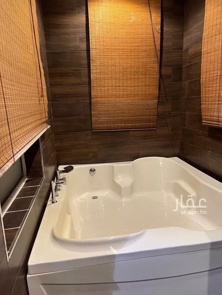 فيلا للإيجار في شارع علي أبي العلي, حي عرقة, مدينة الرياض, منطقة الرياض 7