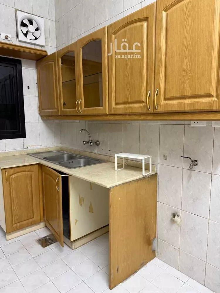 شقة للإيجار في شارع رضوان بيبرس ، حي العزيزية ، جدة ، جدة صورة 2