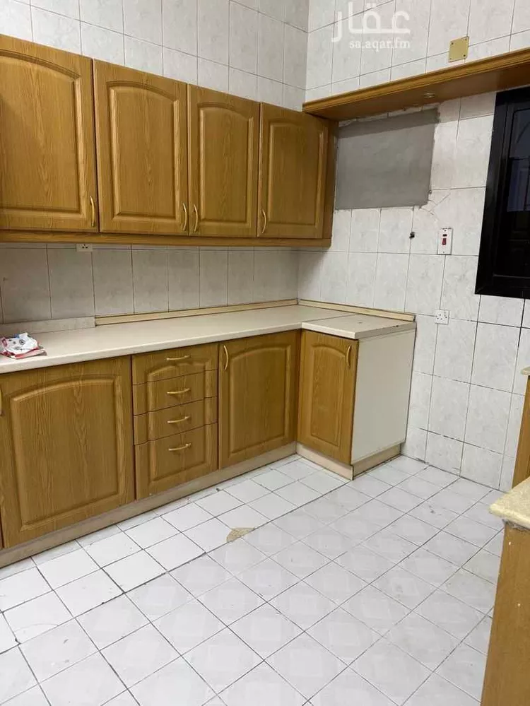شقة للإيجار في شارع رضوان بيبرس ، حي العزيزية ، جدة ، جدة صورة 4