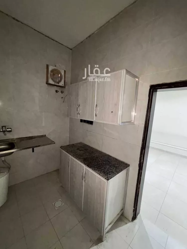 شقة للإيجار في شارع العزيزية الفرعي, حي العزيزية, مدينة الرياض, منطقة الرياض صورة 2
