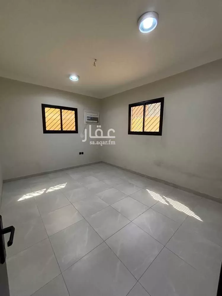 شقة للإيجار في شارع العزيزية الفرعي, حي العزيزية, مدينة الرياض, منطقة الرياض صورة 2